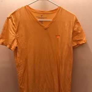 American Eagle v-neck tee